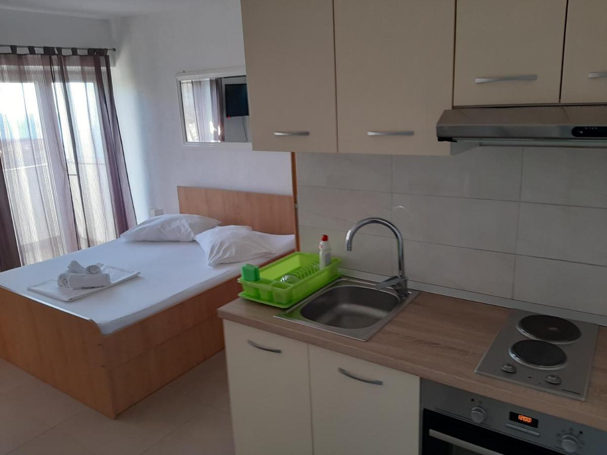 Apartments Monika Omiš Dış mekan fotoğraf