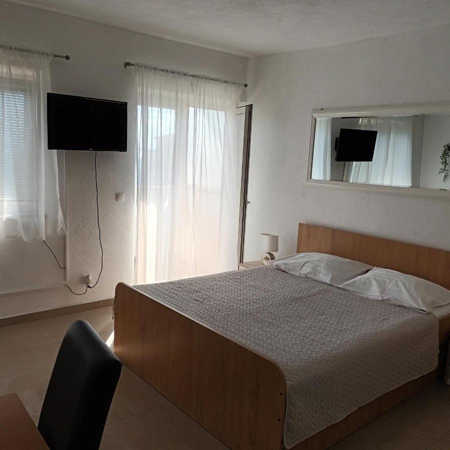 Apartments Monika Omiš Dış mekan fotoğraf