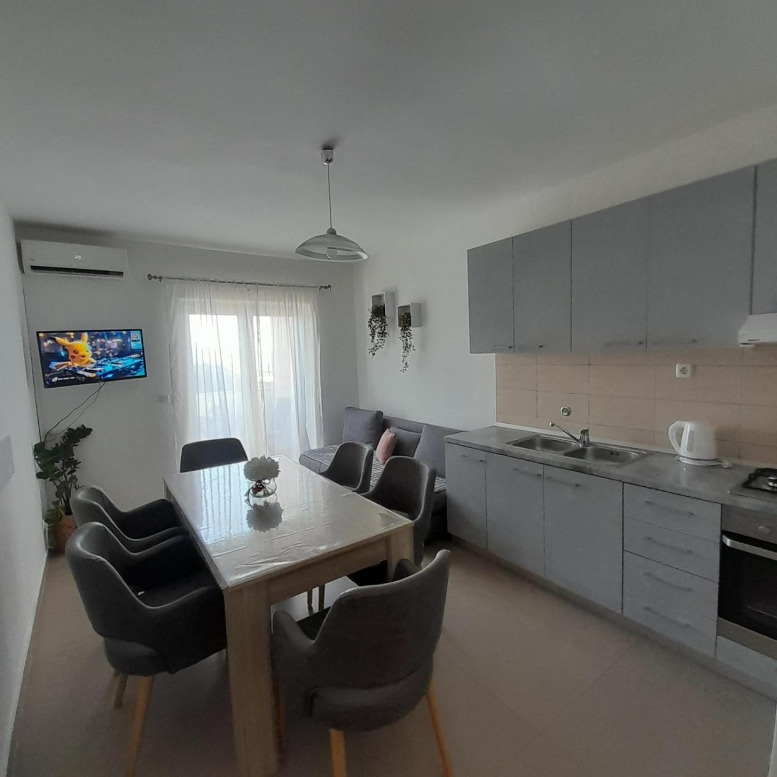 Apartments Monika Omiš Dış mekan fotoğraf