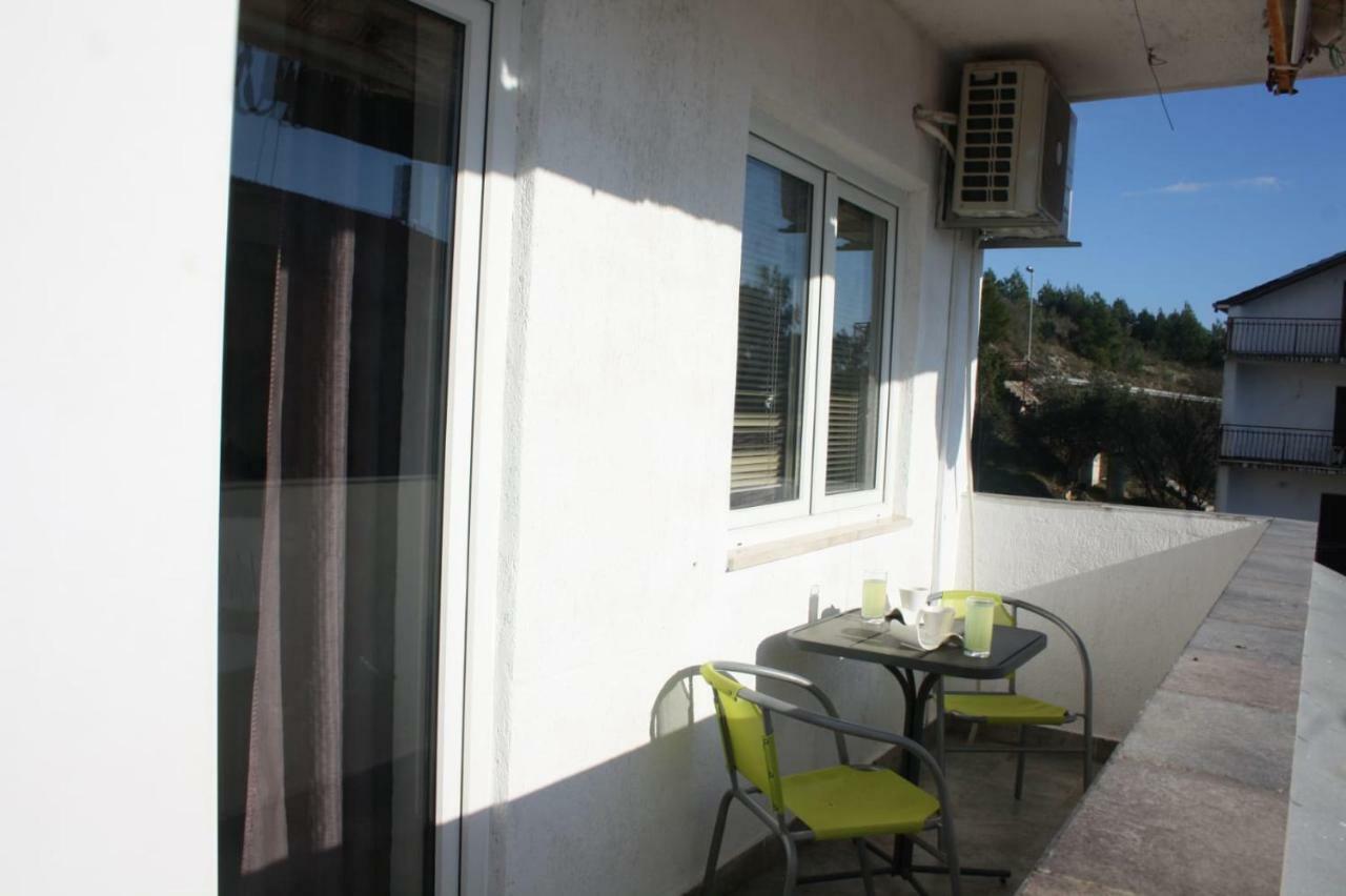 Apartments Monika Omiš Dış mekan fotoğraf